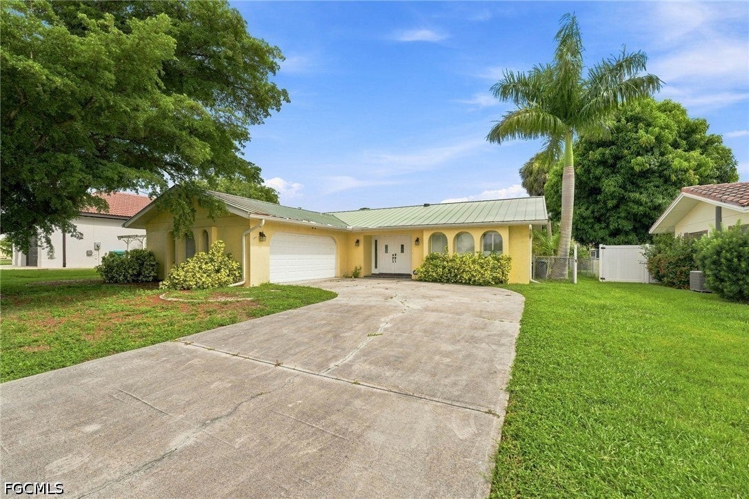 902 El Dorado Pkwy, Cape Coral, FL 33904 photo