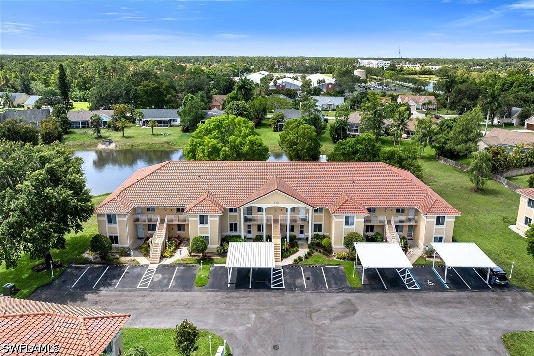 208 Furse Lake Cir, Naples, FL 34104