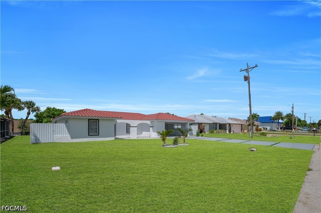 2505 Everest Pkwy, Cape Coral, FL 33904 photo