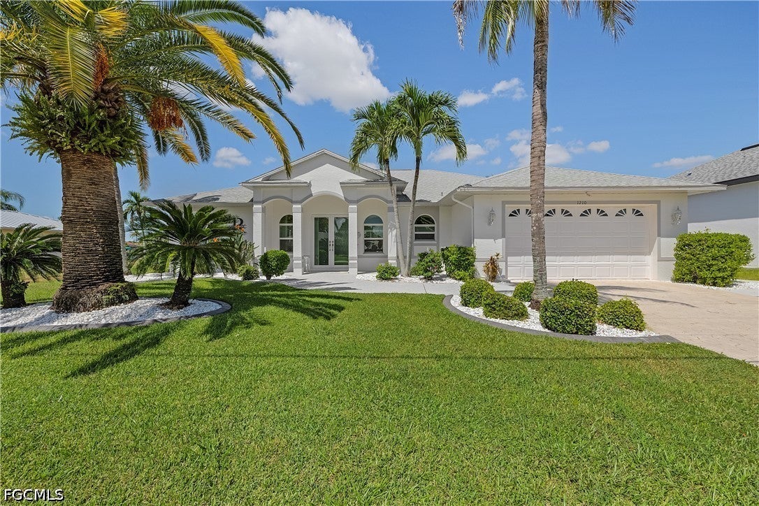 1210 SE 21 Ave, Cape Coral, FL 33990 photo