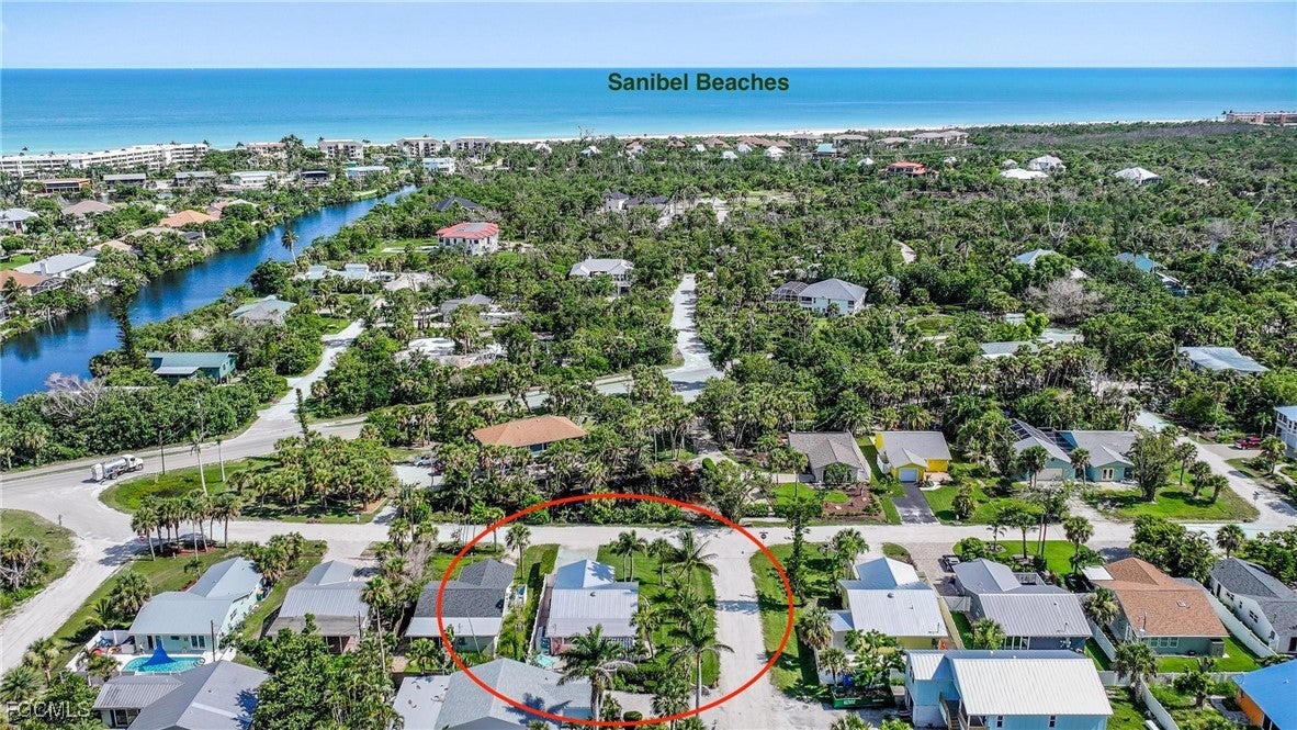 1657 Atlanta Plaza Dr, Sanibel, FL 33957 photo