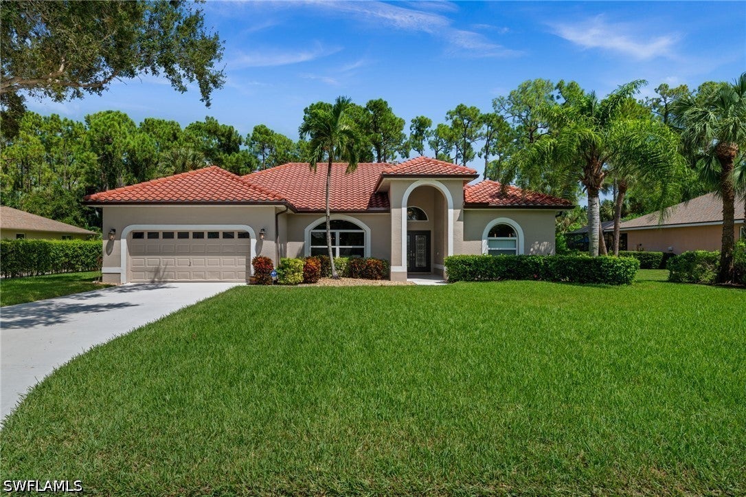 2127 Imperial Cir, Naples, FL 34110