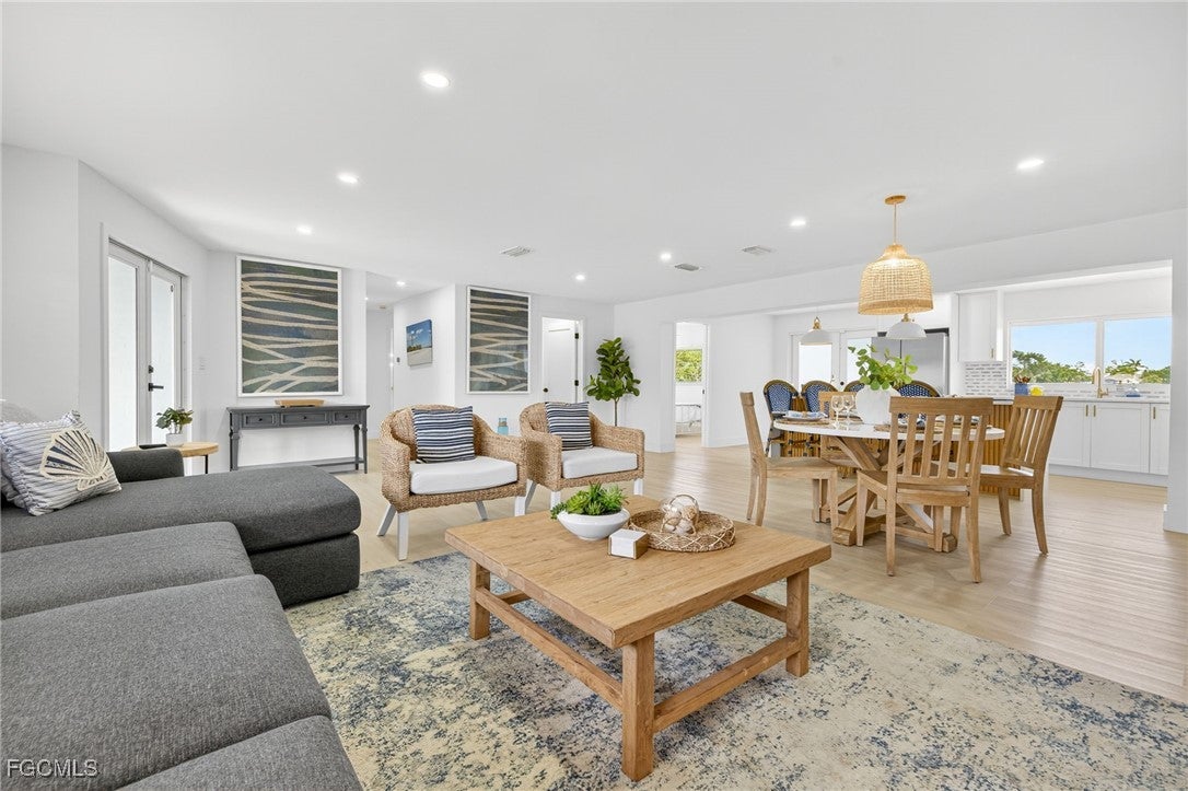 1377 Sand Castle Rd, Sanibel, FL 33957 photo
