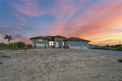Single Family Residence in Cape Coral FL 817 NW 38th Place.jpg