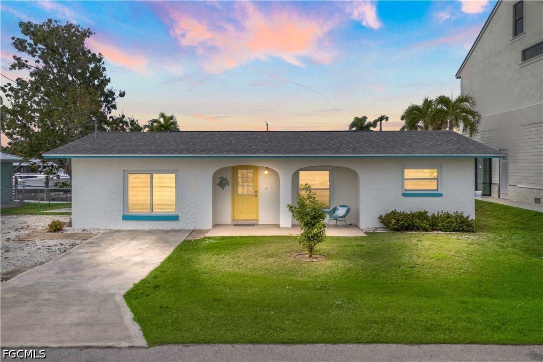 2742 Bruce St, Matlacha, FL 33993 photo