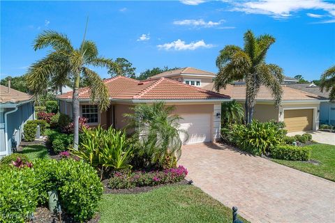 Single Family Residence in Estero FL 19768 Tesoro Way.jpg
