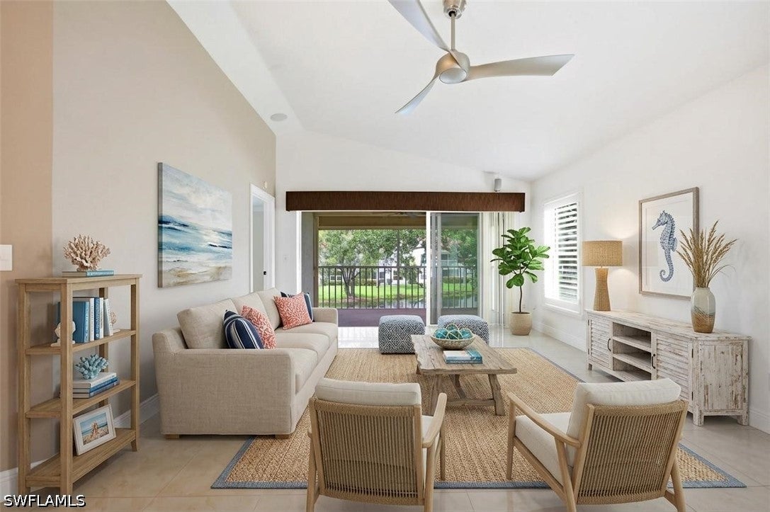 9856 Luna Cir, Naples, FL 34109