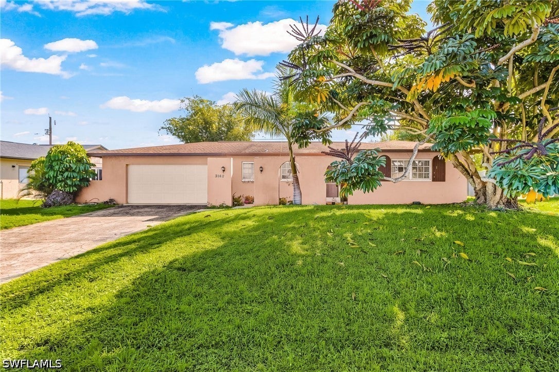 3142 41 St, Naples, FL 34116