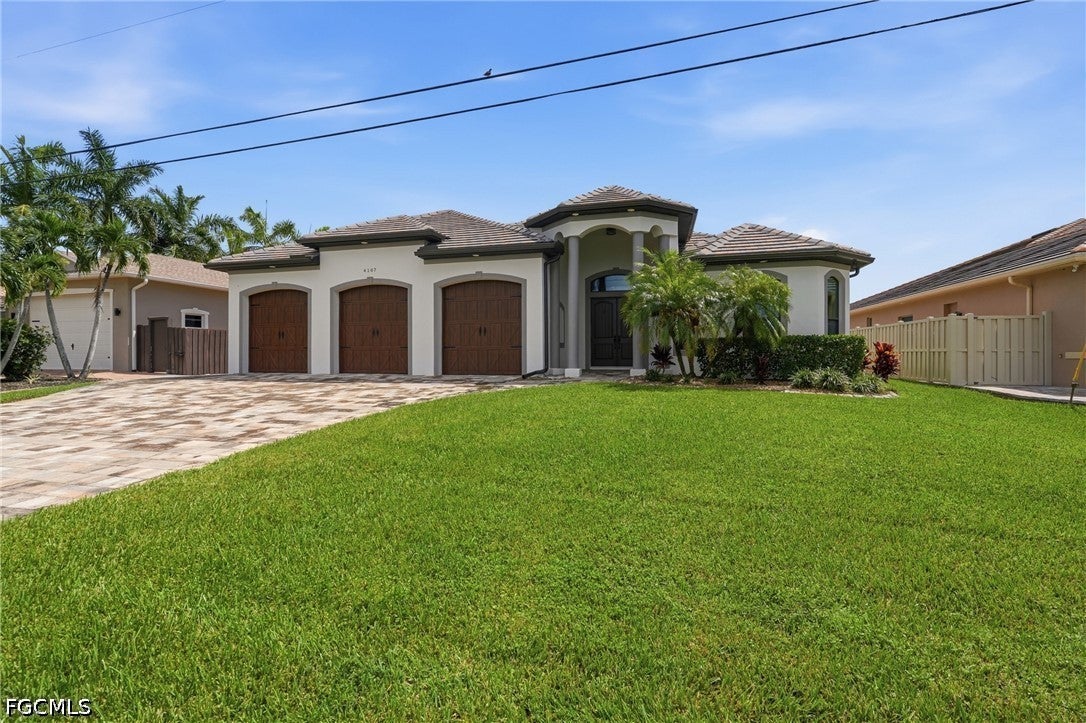 4107 SW 11 Ave, Cape Coral, FL 33914 photo