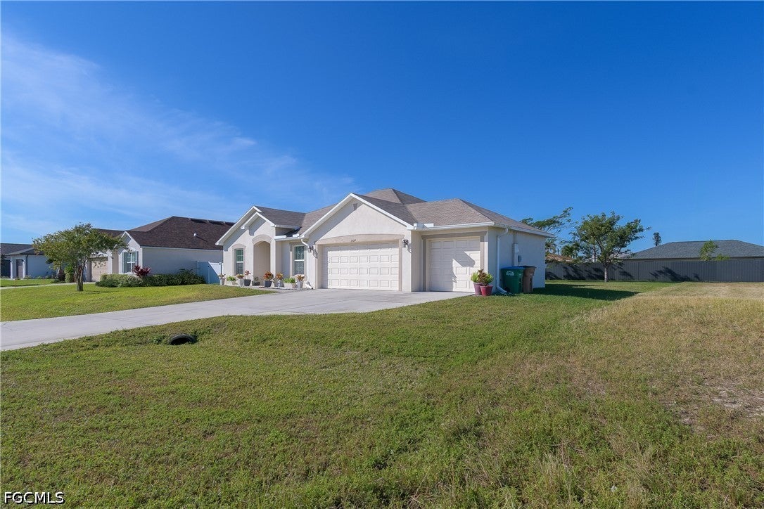 3524 SW 11 Ave, Cape Coral, FL 33914 photo