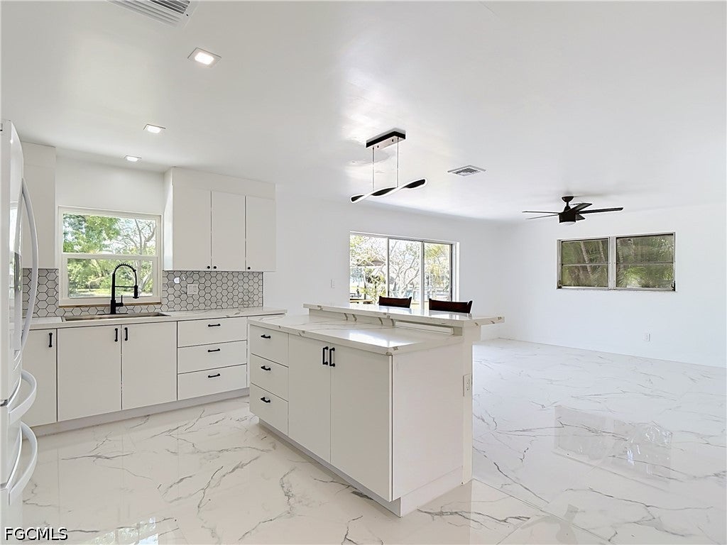2137 Saint Croix Ave, Fort Myers, FL 33905 photo