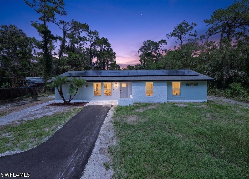 280 1 St, Naples, FL 34120