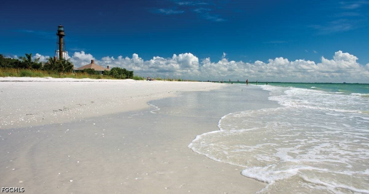 2402 Wulfert Rd, Sanibel, FL 33957 photo