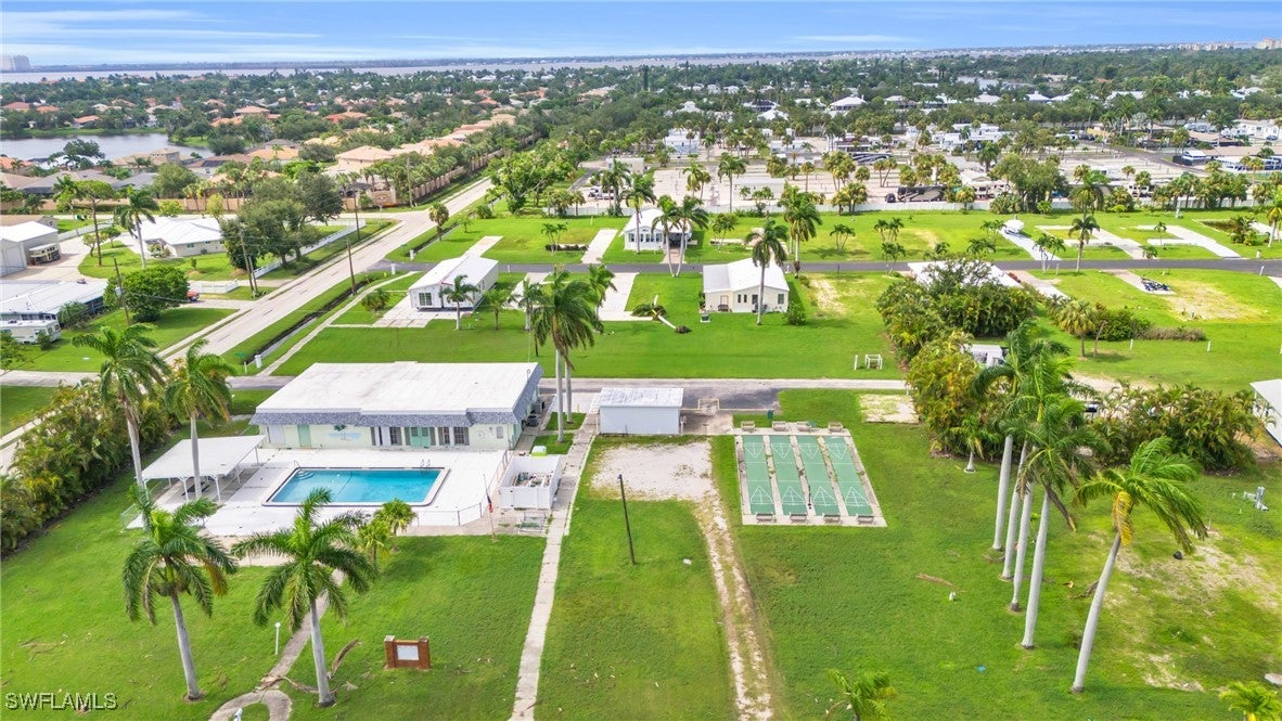 101 Oak Ln, Fort Myers, FL 33908 photo