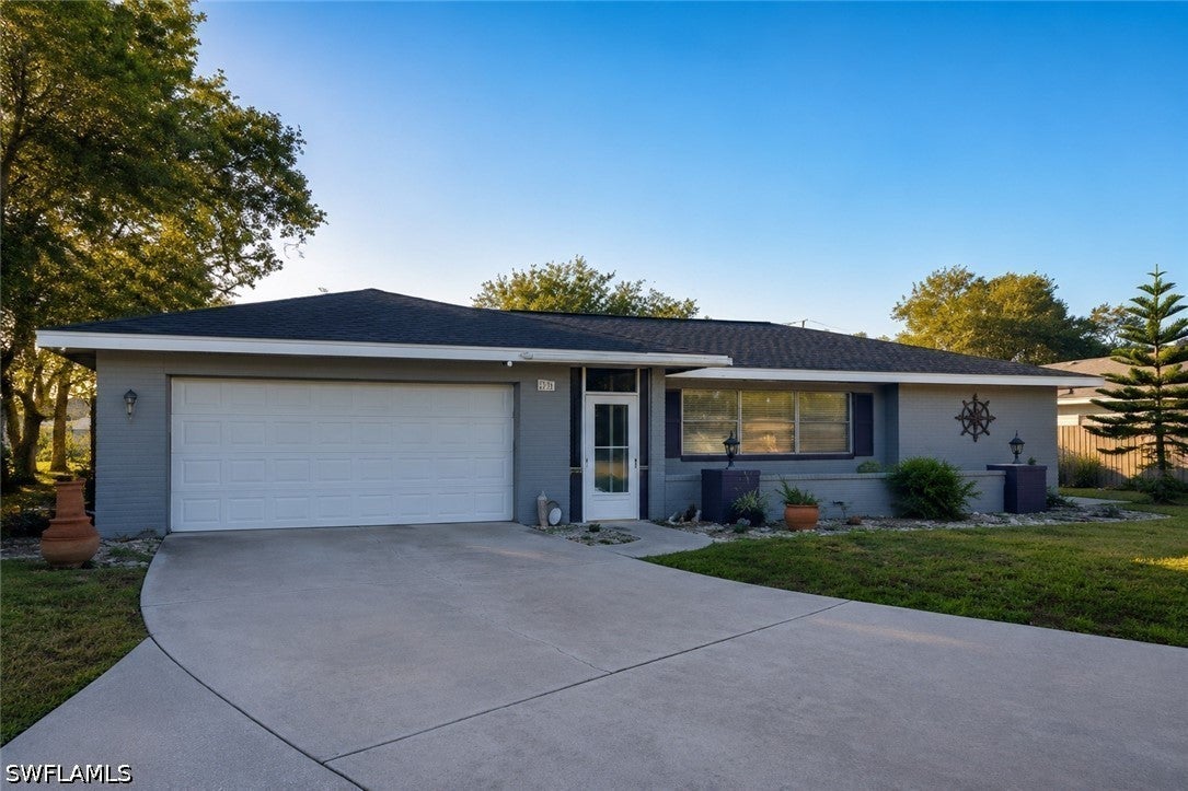 5535 Winkler Rd, Fort Myers, FL 33919