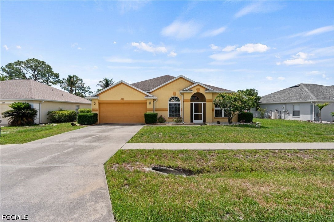 1520 Honor Ct, Lehigh Acres, FL 33971 photo