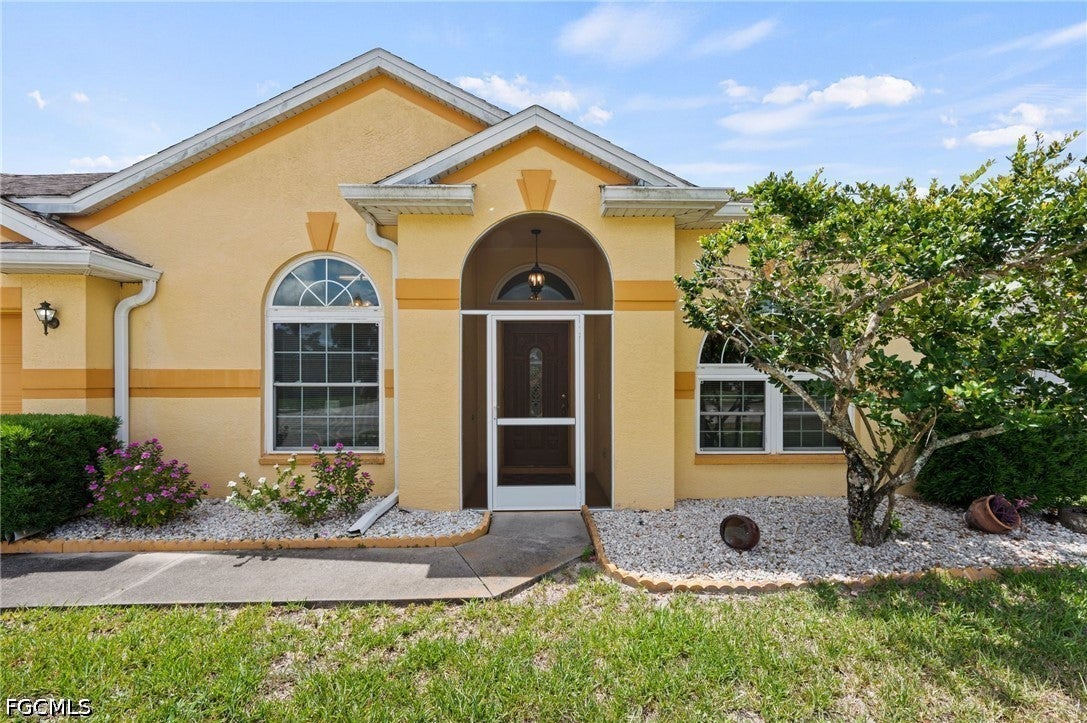 1520 Honor Ct, Lehigh Acres, FL 33971 photo