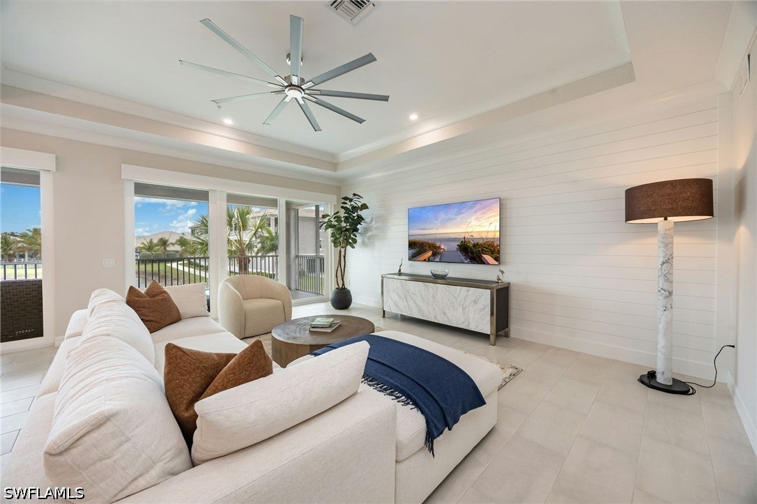 183 Indies Dr, Naples, FL 34114