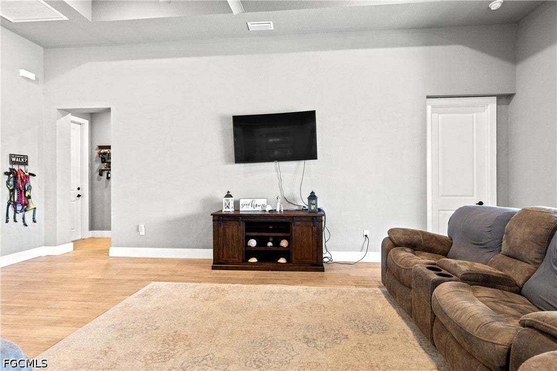 1233 NW 18 St, Cape Coral, FL 33993 photo