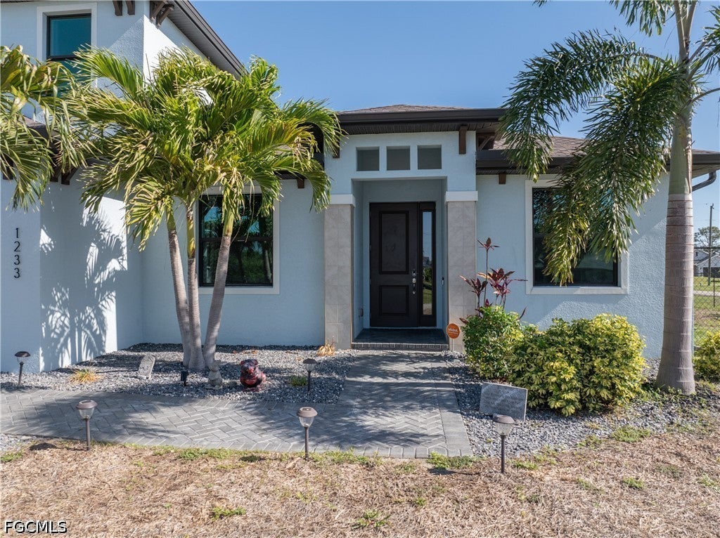 1233 18 St, Cape Coral, FL 33993