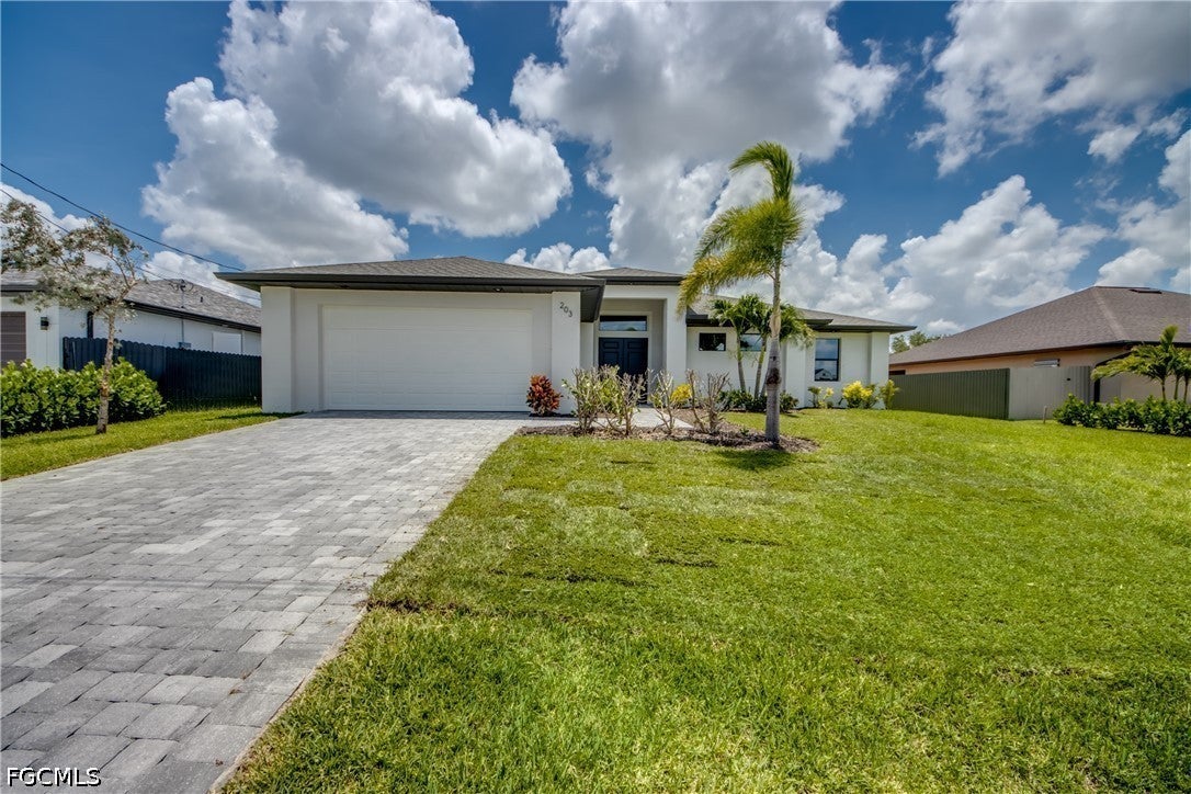 203 SW 14 Ave, Cape Coral, FL 33991 photo