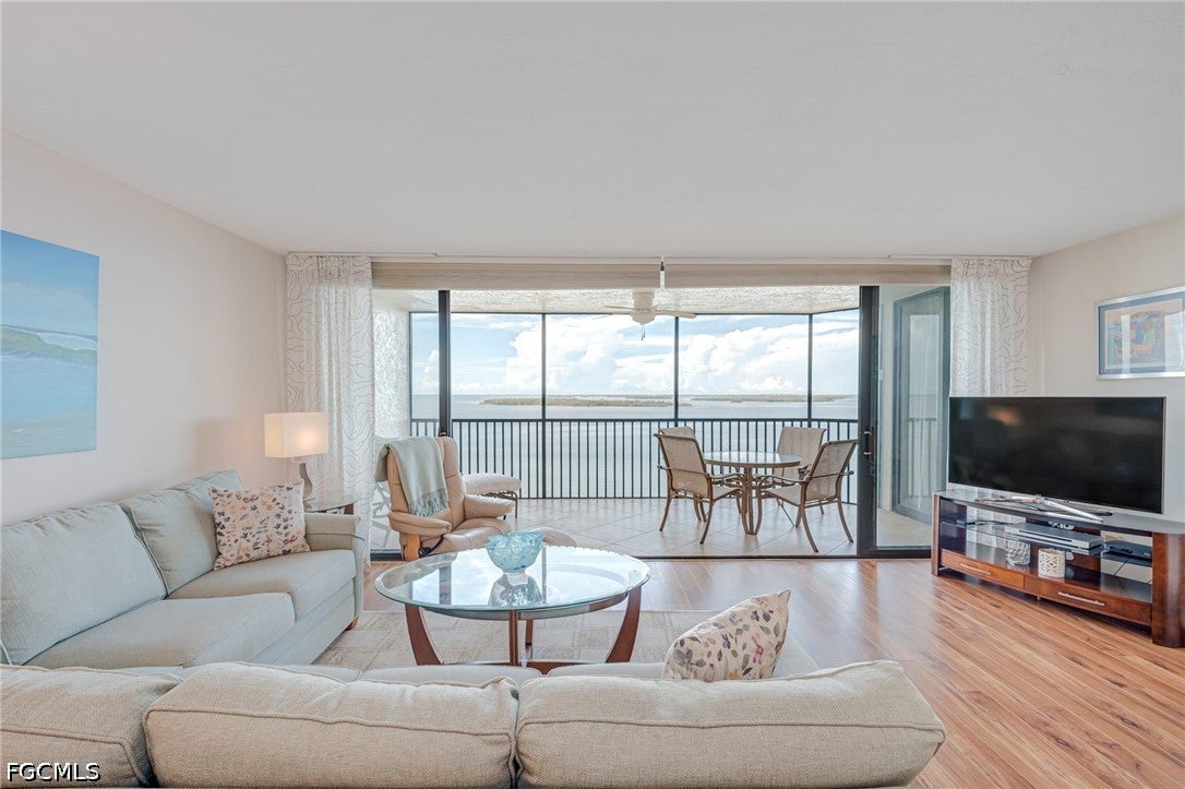 17080 Harbor Point Drive 916, Fort Myers, FL 33908 photo
