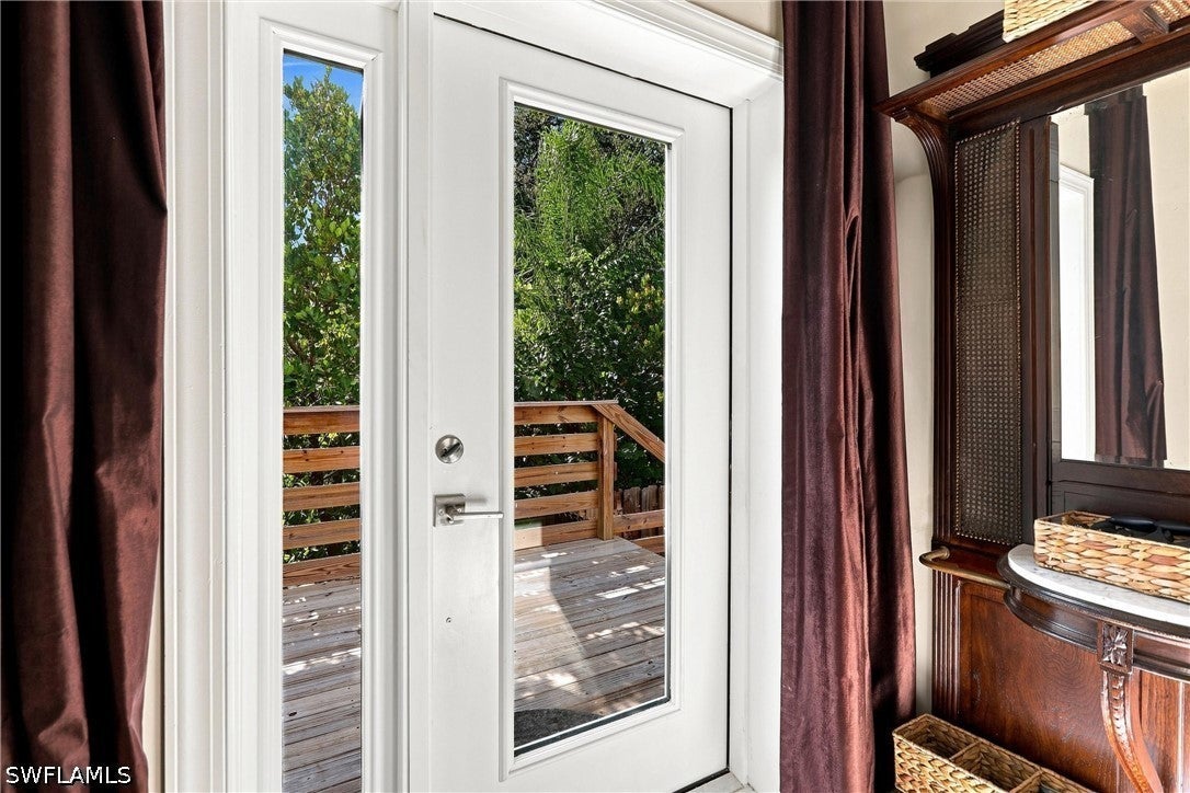 1117 Shady Rest Ln, Naples, FL 34103 photo