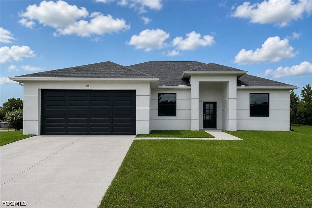 2524 Lakeview Dr, Lehigh Acres, FL 33936 photo