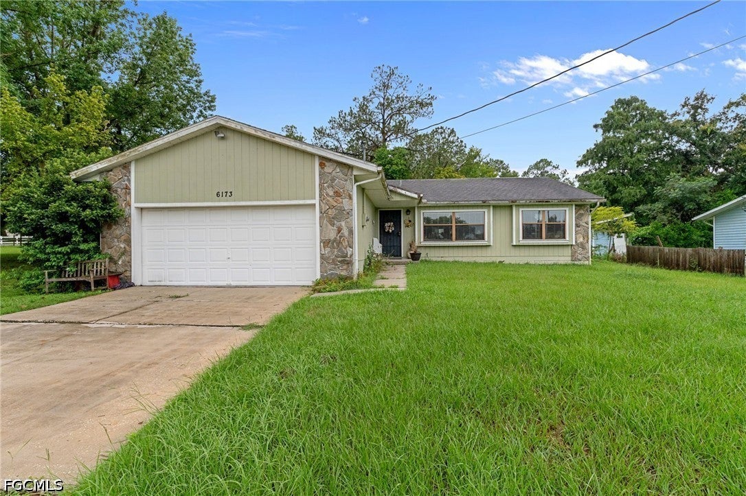 6173 Sumter Dr, Brooksville, FL 34602 photo