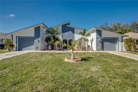 Duplex in Cape Coral FL 912 SE 24th Avenue #A.jpg