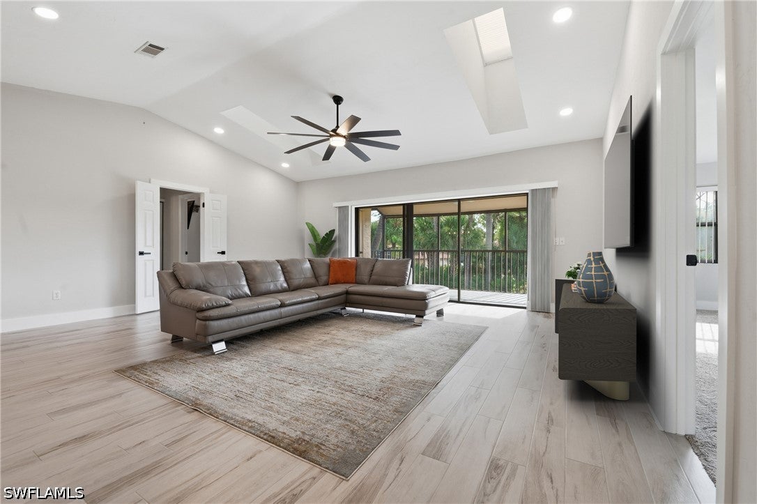 3207 Horse Carriage Way, Naples, FL 34105