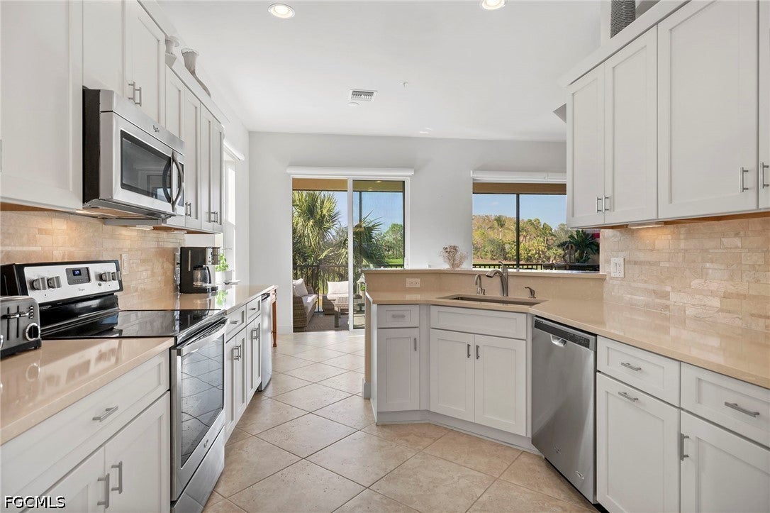 10251 Glastonbury Cir #201, Fort Myers, FL 33913 photo