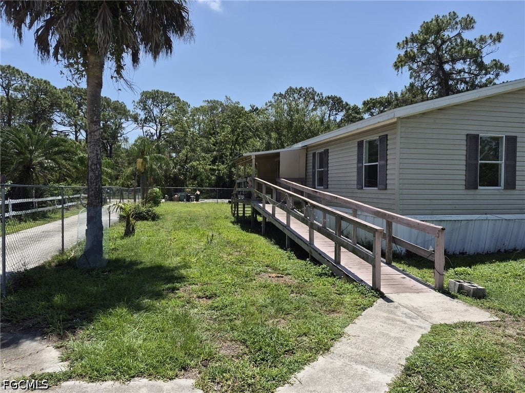 7616 Marx Dr, North Fort Myers, FL 33917 photo