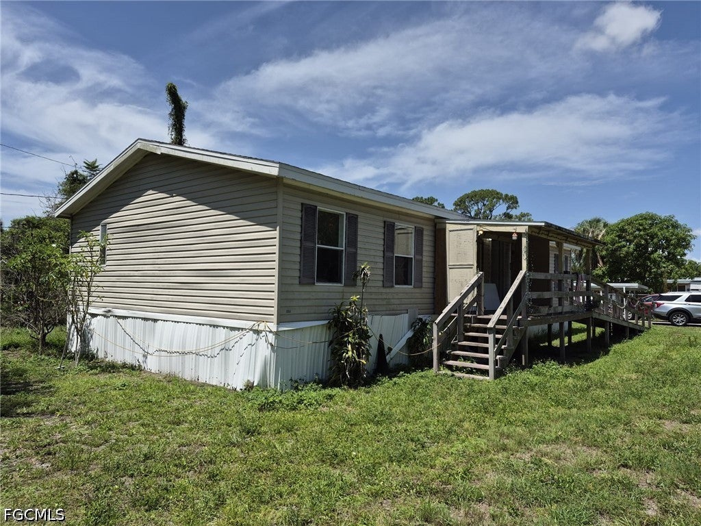 7616 Marx Dr, North Fort Myers, FL 33917 photo