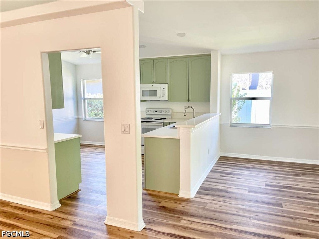 7588 Cameron Cir, Fort Myers, FL 33912 photo