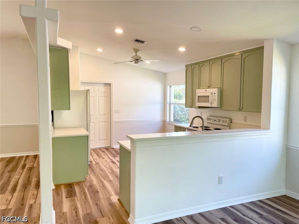 7588 Cameron Cir, Fort Myers, FL 33912 photo