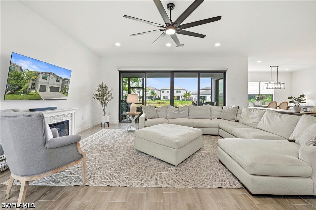 20281 Fair Oak Ln, Estero, FL 33928