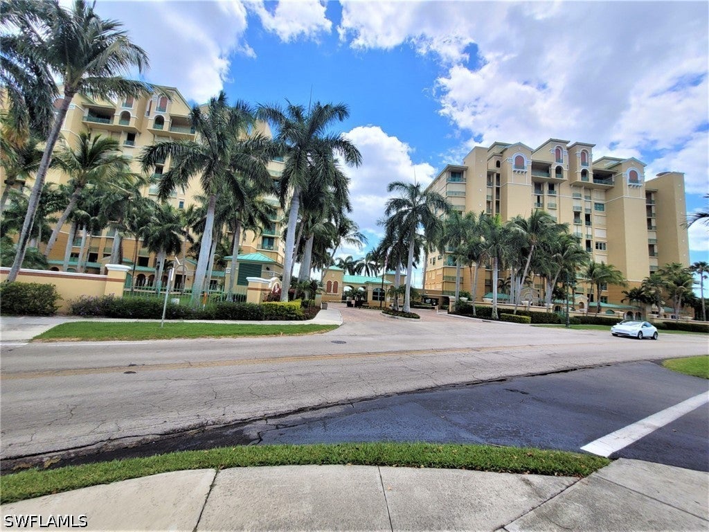 1079 Bald Eagle Dr, Marco Island, FL 34145