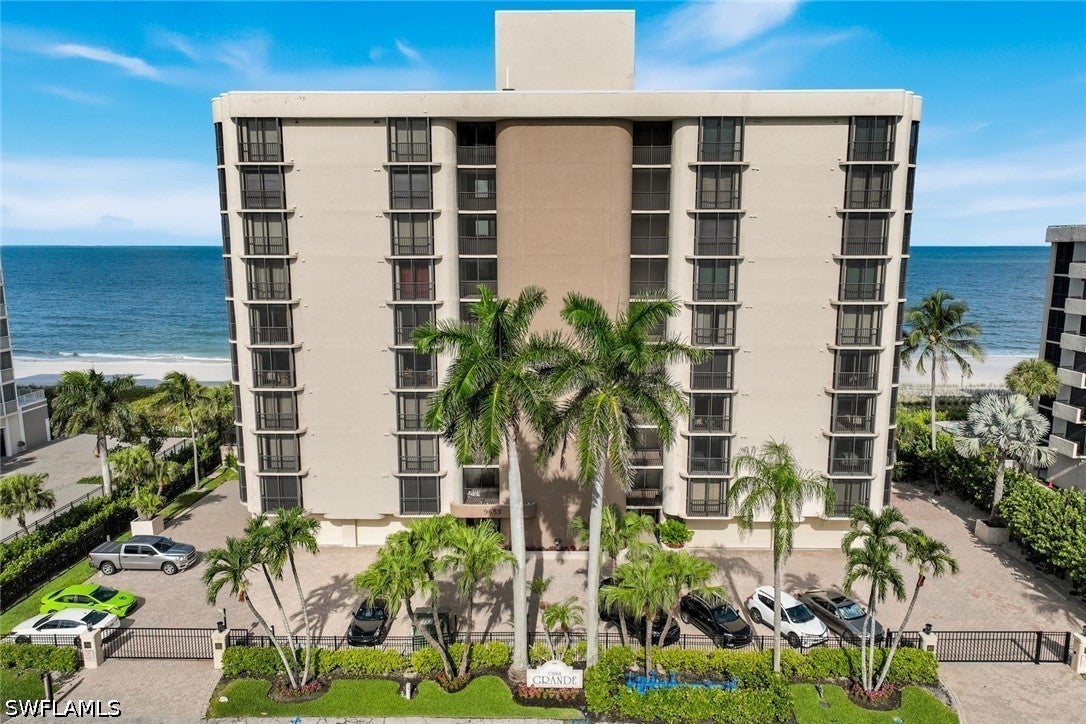 9653 Gulf Shore Dr, Naples, FL 34108