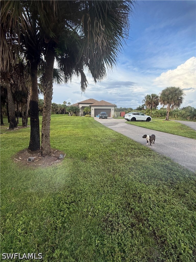 2831 32 Ave, Naples, FL 34117