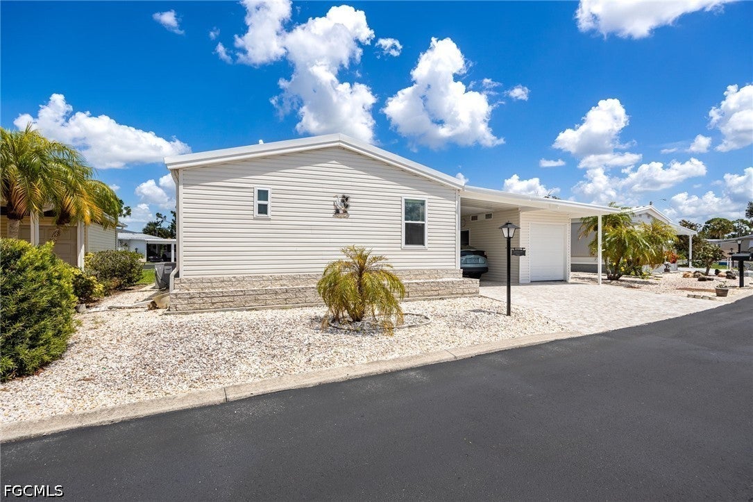 370 Nicklaus Blvd, North Fort Myers, FL 33903 photo