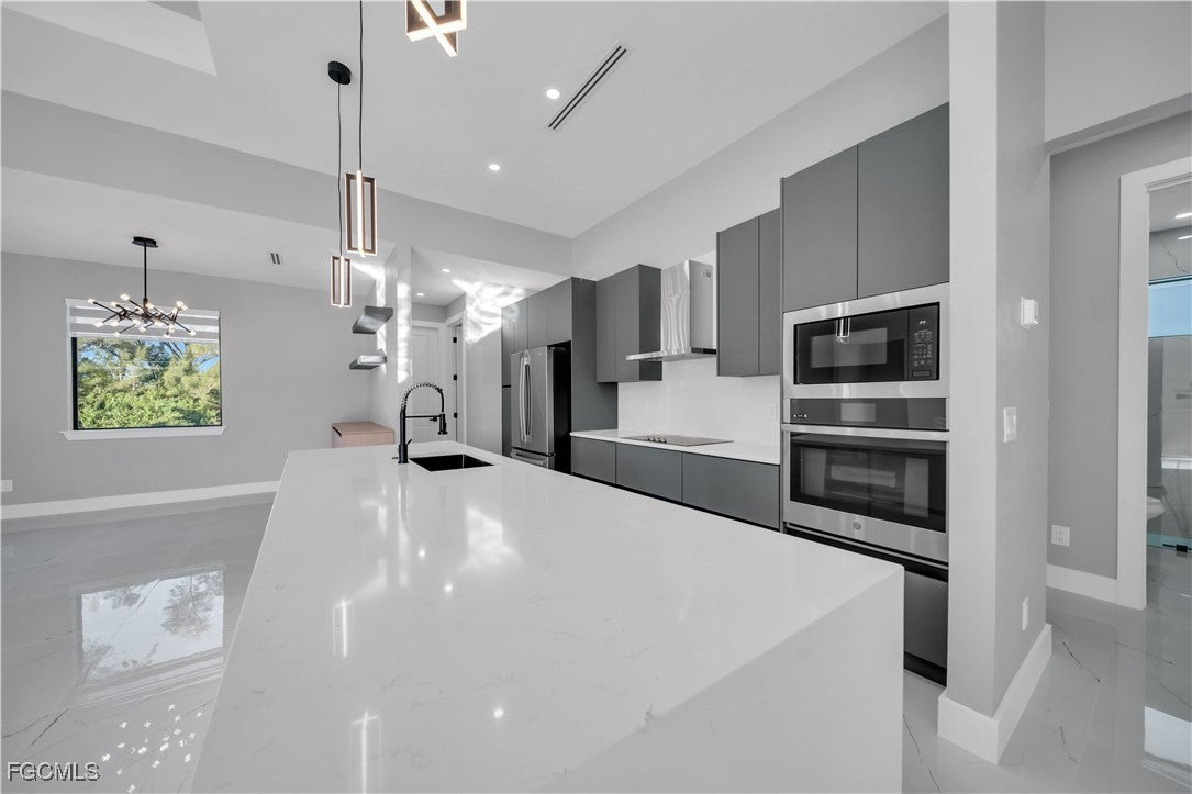 911 NW 37 Pl, Cape Coral, FL 33993 photo