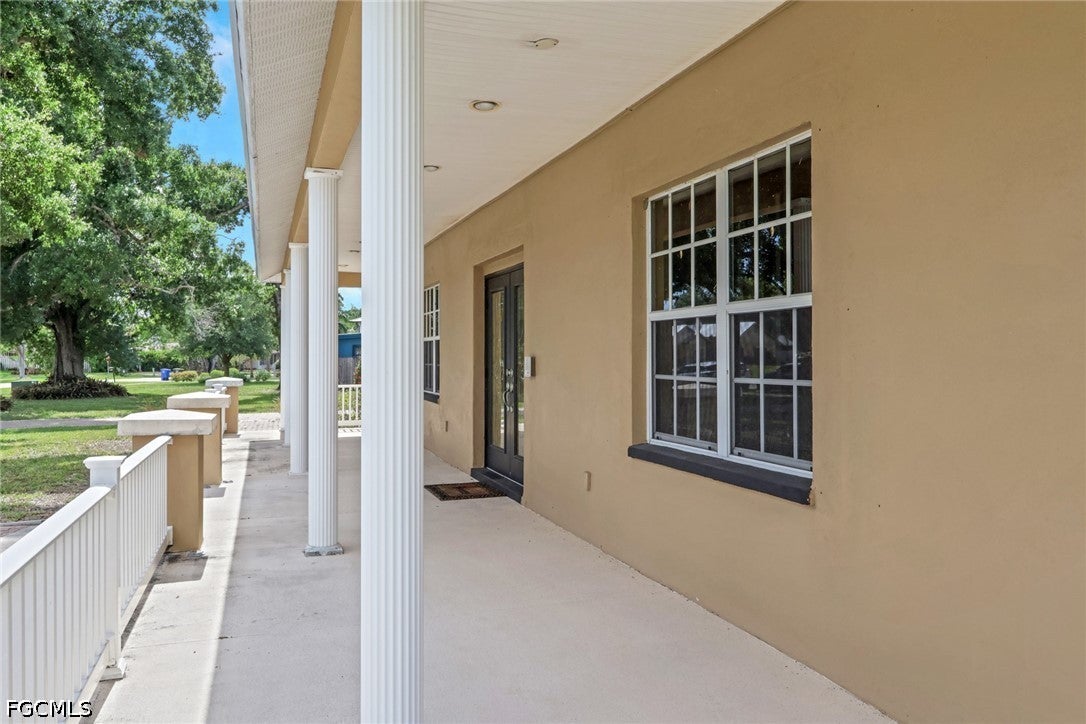 1357 Osceola Dr, Fort Myers, FL 33901 photo
