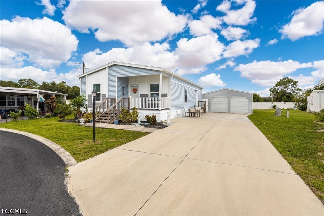 75 Sanders Ct, North Fort Myers, FL 33903 photo