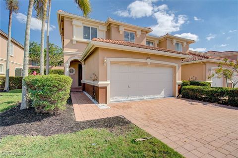 Condominium in Fort Myers FL 17545 Cherry Ridge Lane.jpg