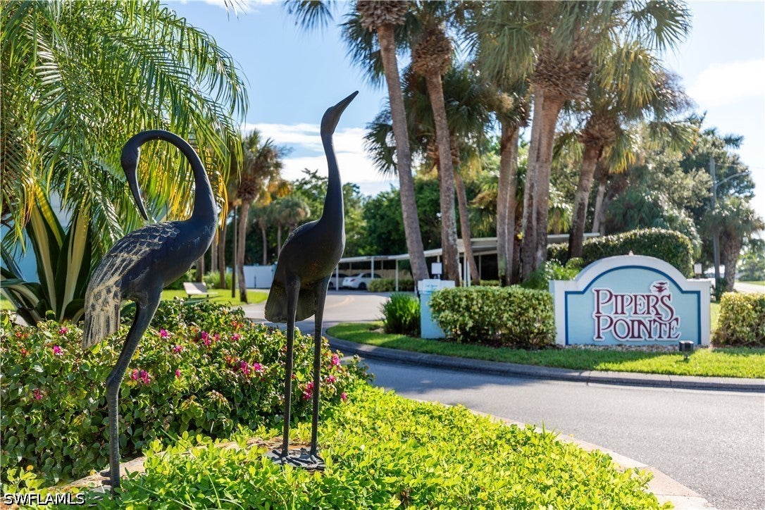 137 Wading Bird Cir, Naples, FL 34110