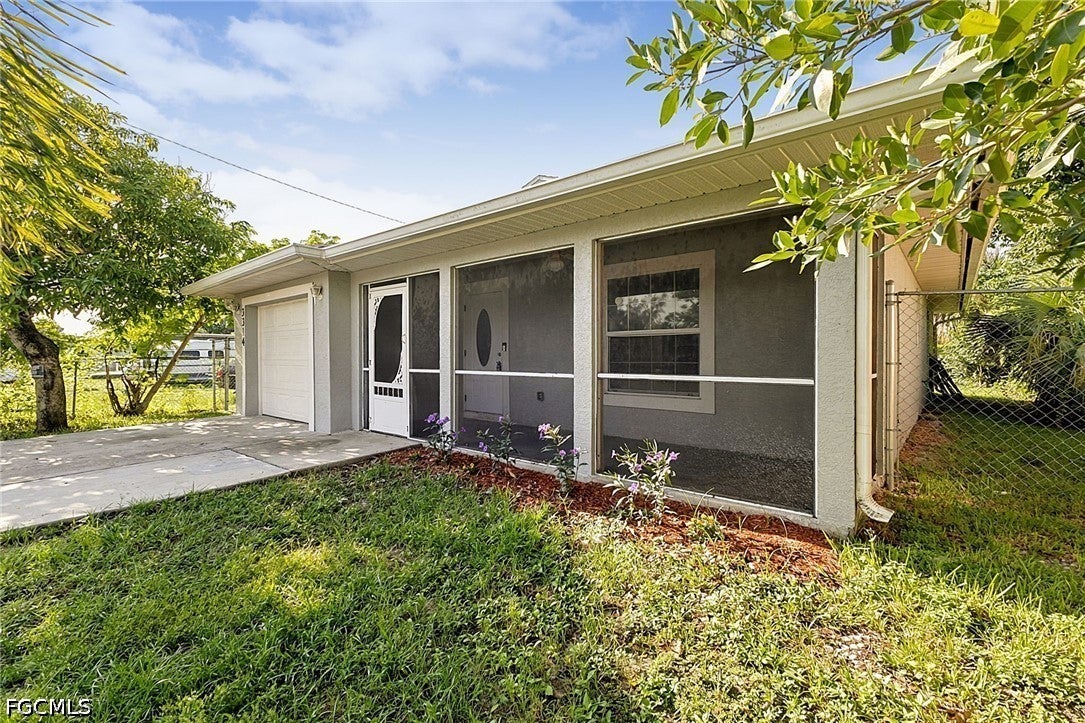 3314 Bassie Ct, Fort Myers, FL 33916 photo