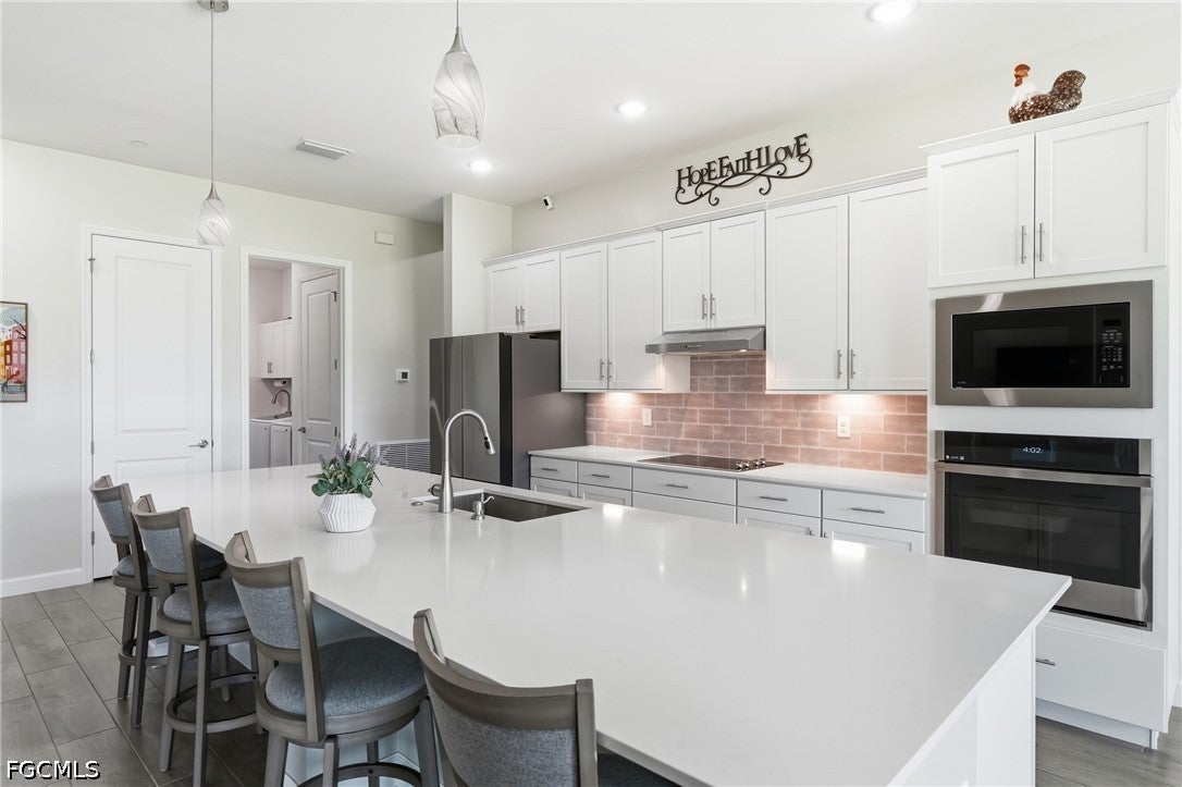 17040 Serengeti Cir, Alva, FL 33920 photo