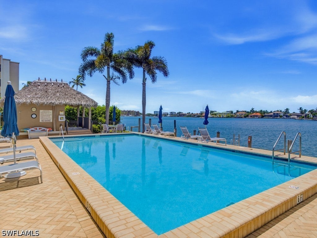 848 Elkcam Cir, Marco Island, FL 34145