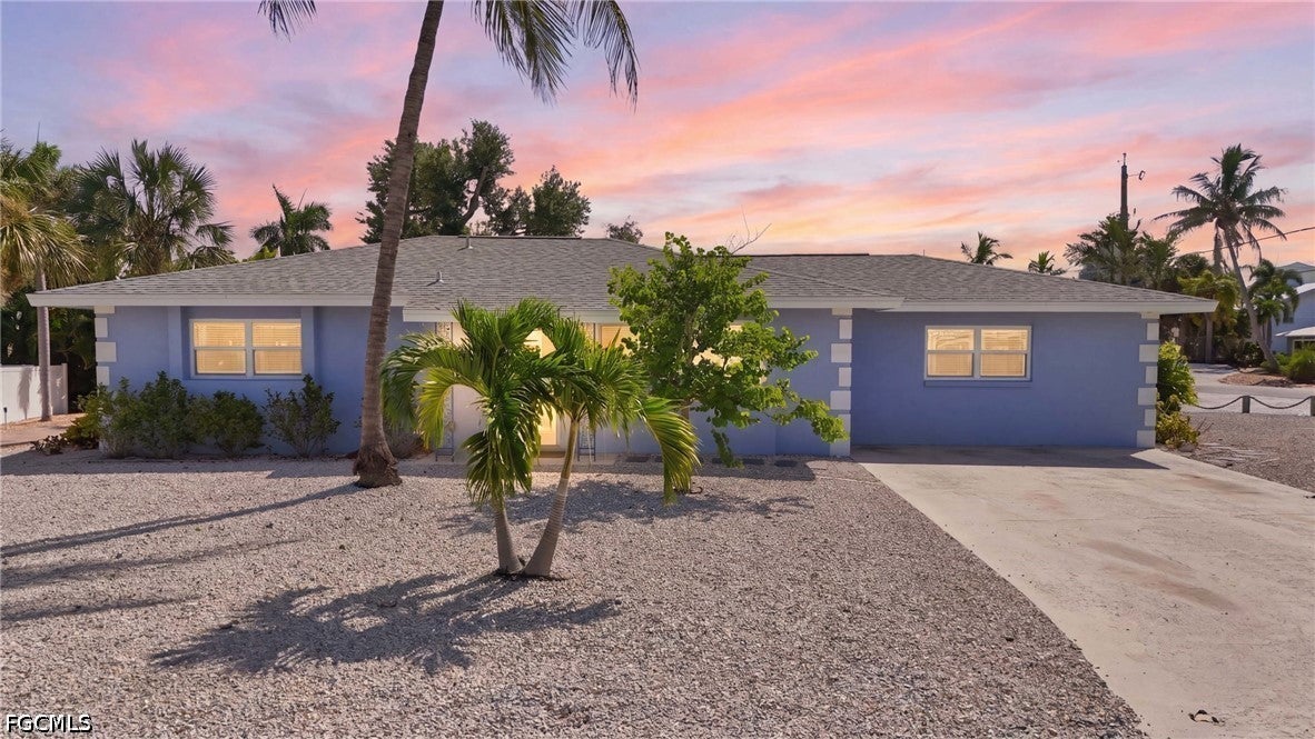 345 Donora Blvd, Fort Myers Beach, FL 33931